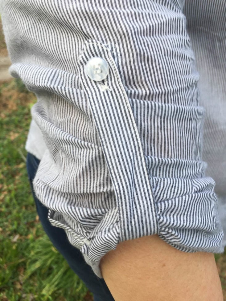 My Fashion Crate March 2019 - Preppy Poplin Top Sleeve Closer