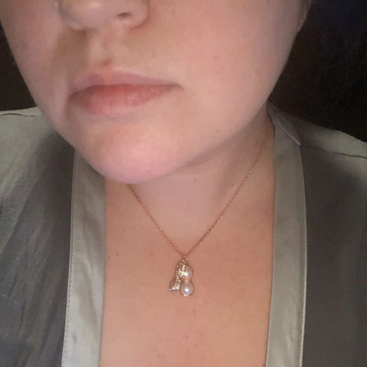 Unboxing The Bizarre Chic Boutique Review March 2019 - Rose Color Peanut Pearl Necklace Onn Front