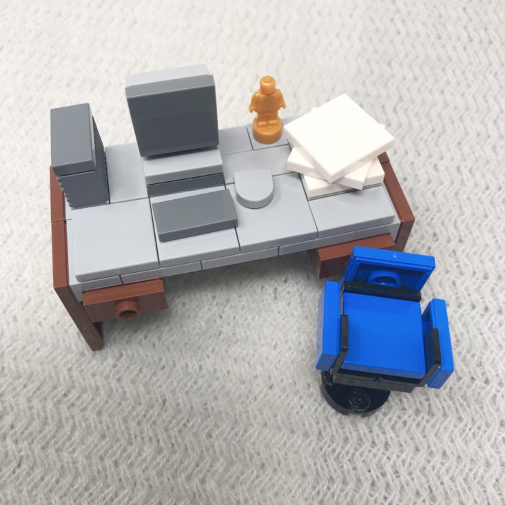 9 - Brick Loot April 2019 - Exclusive! 100% LEGO® Build – CEO Desk - Designed by Parker Krex