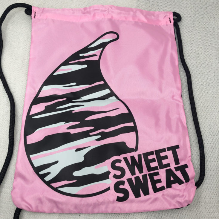 BuffBoxx Fitness Subscription Review April 2019 - Sweet Sweat ‘Splat’ Gym Bag in Pink 1