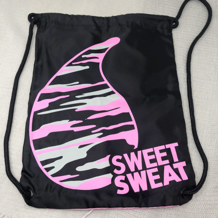 BuffBoxx Fitness Subscription Review April 2019 - Sweet Sweat ‘Splat’ Gym Bag in Pink 2