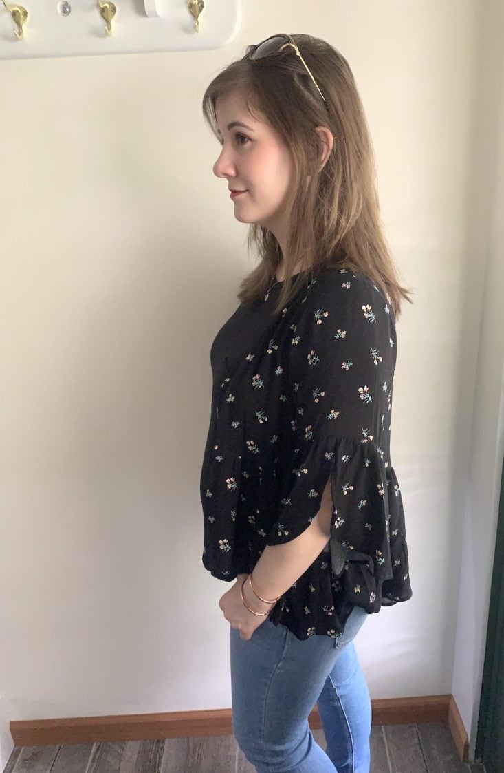 Golden Tote Clothing Tote Review May 2019 - Millibon Floral Cardigan 3 Side
