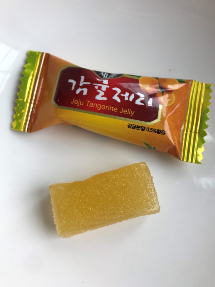 Universal Yums “South Korea” May 2019 - Jeju Tangerine Jelly Gummy Opened Top