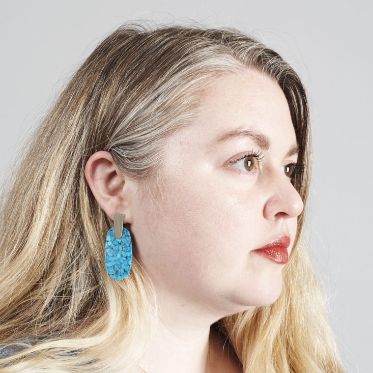 megan wearing kendra scott earrings