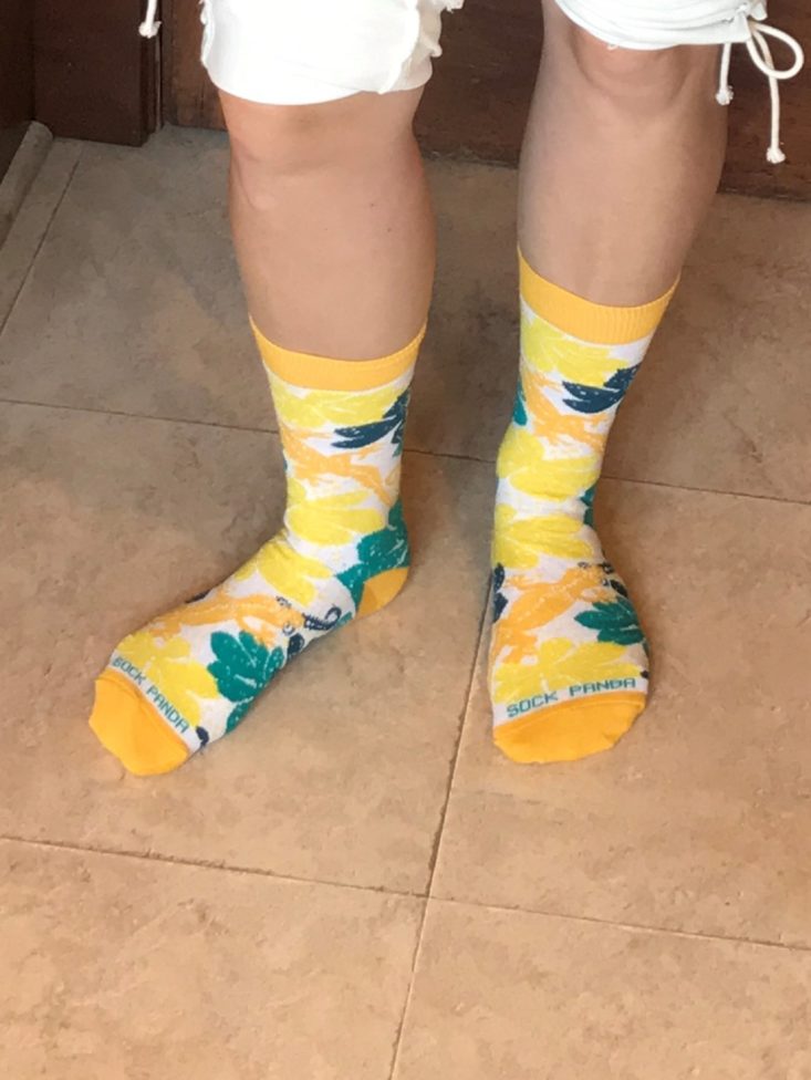 sock panda women July 2019 - flower socks on again Front
