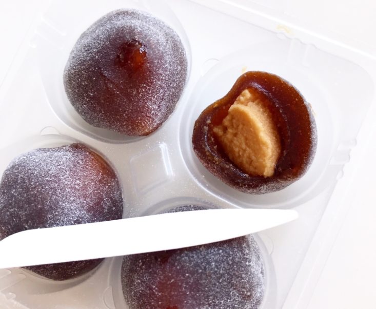 Bokksu June 2019 - Mochi Mochi Chocolate Black Syrup Kinako Pieces Top