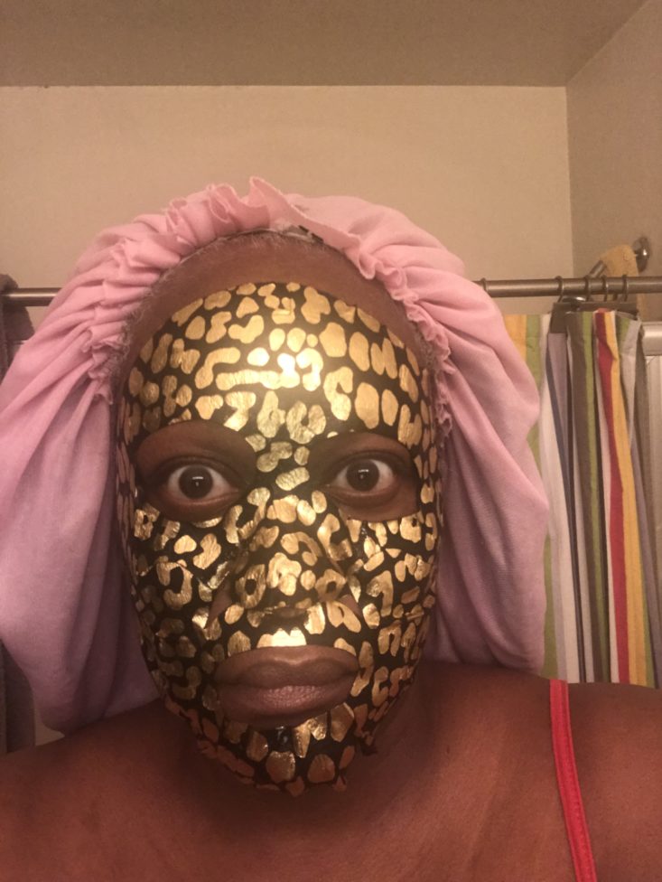 SinglesSwag July 2019 - Skin Forum Mask Set Wearing Mask 2