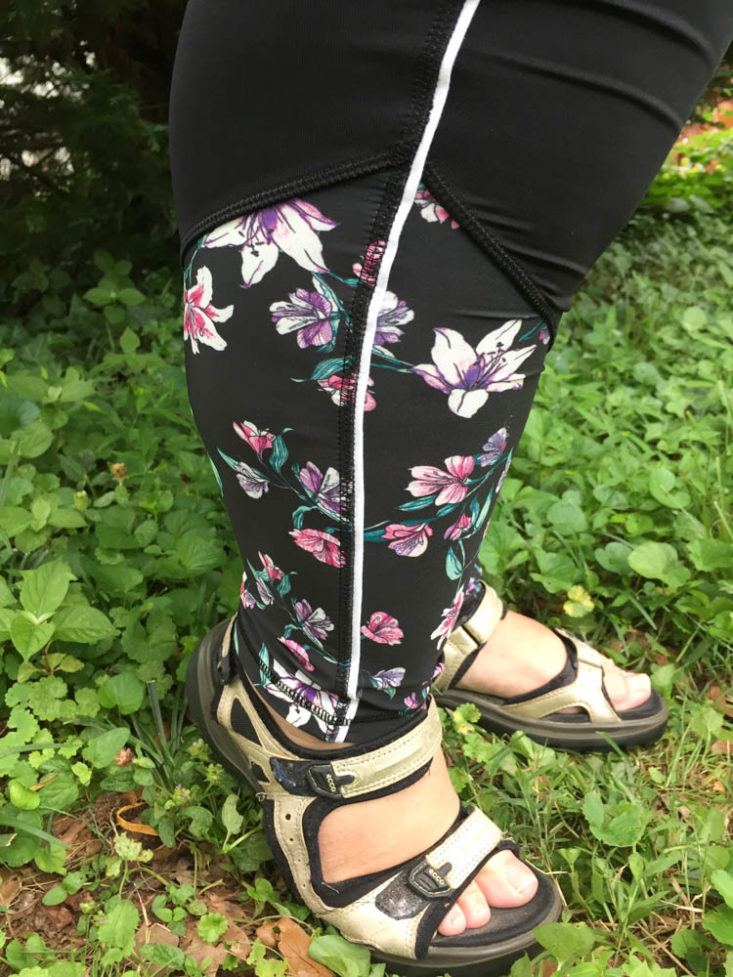 Wantable Fitness Edit Subscription Review July 2019 - Placement Print Leggings by NOLA Side