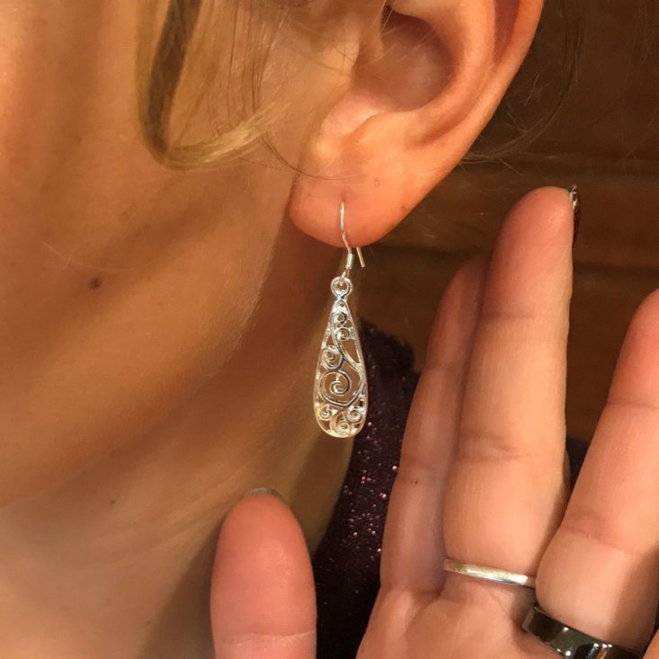 Jewelry Subscription October 2019 earrings close up 